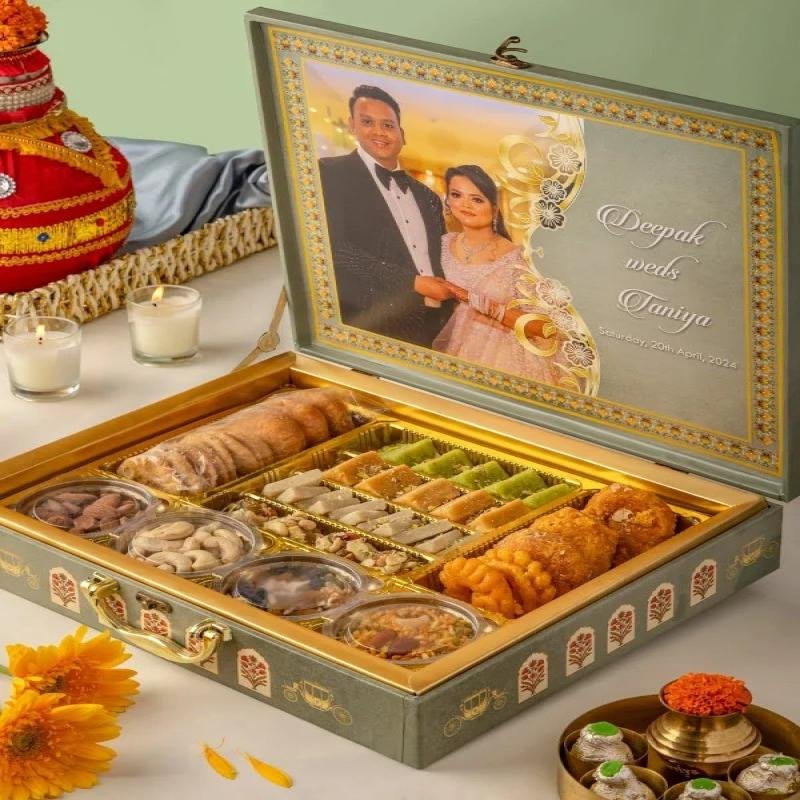 Luxury Family Celebration Sweet Hamper